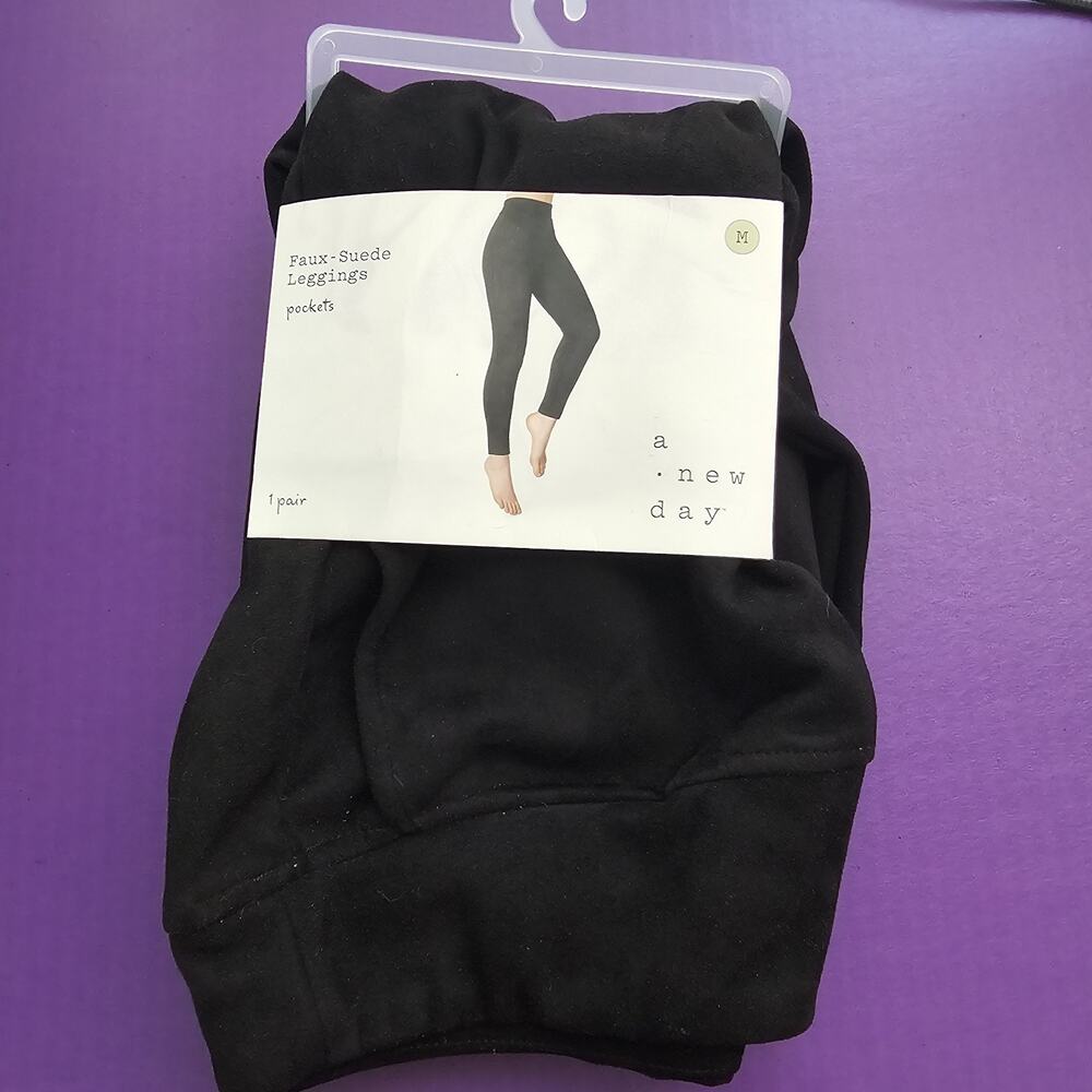 NWT Womens Fuax Suede Leggings M Black Casual Chic Edgy Streetwear Minimalist